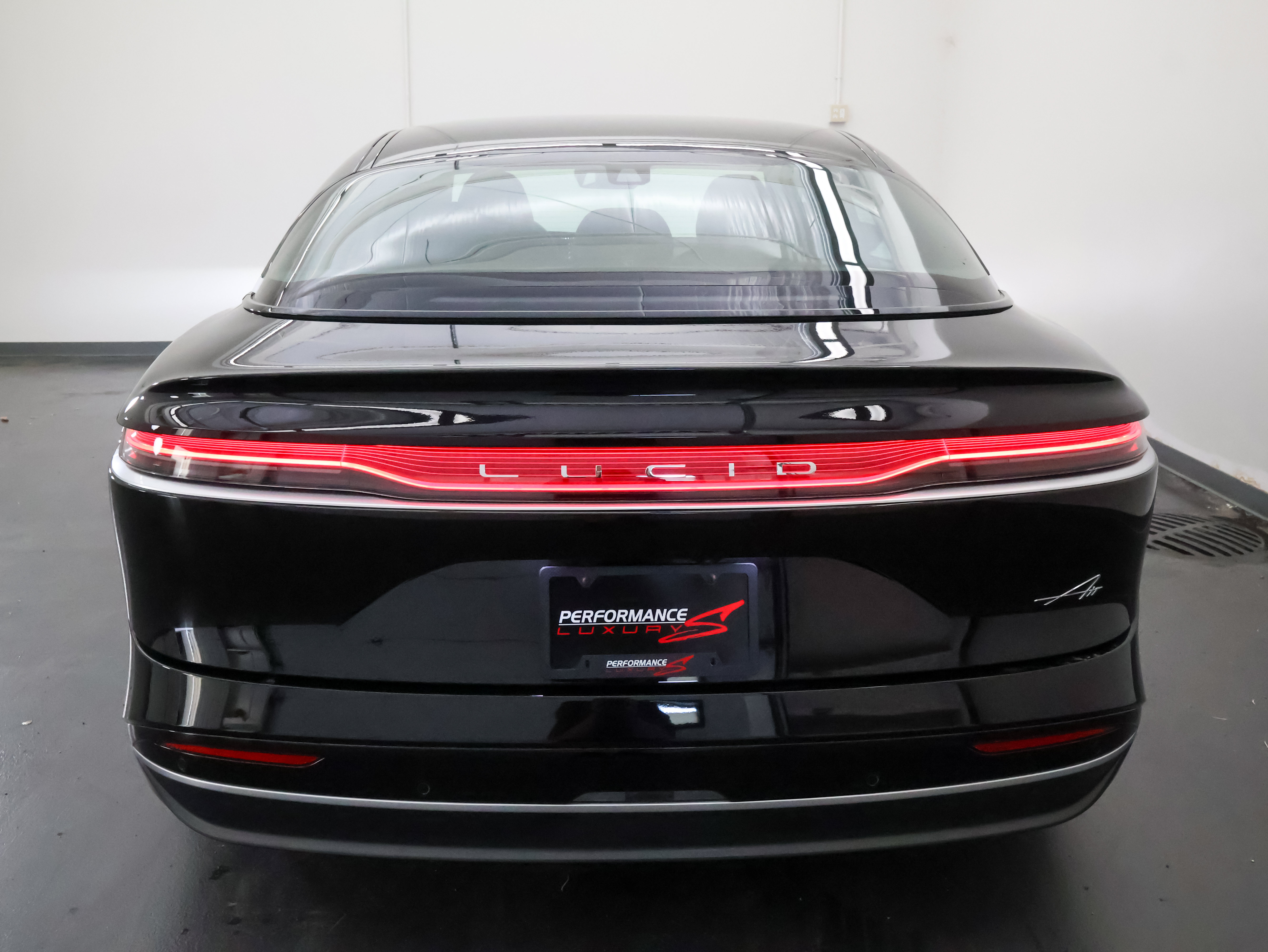 Used 2023 Lucid Air Pure AWD/4WD image 4