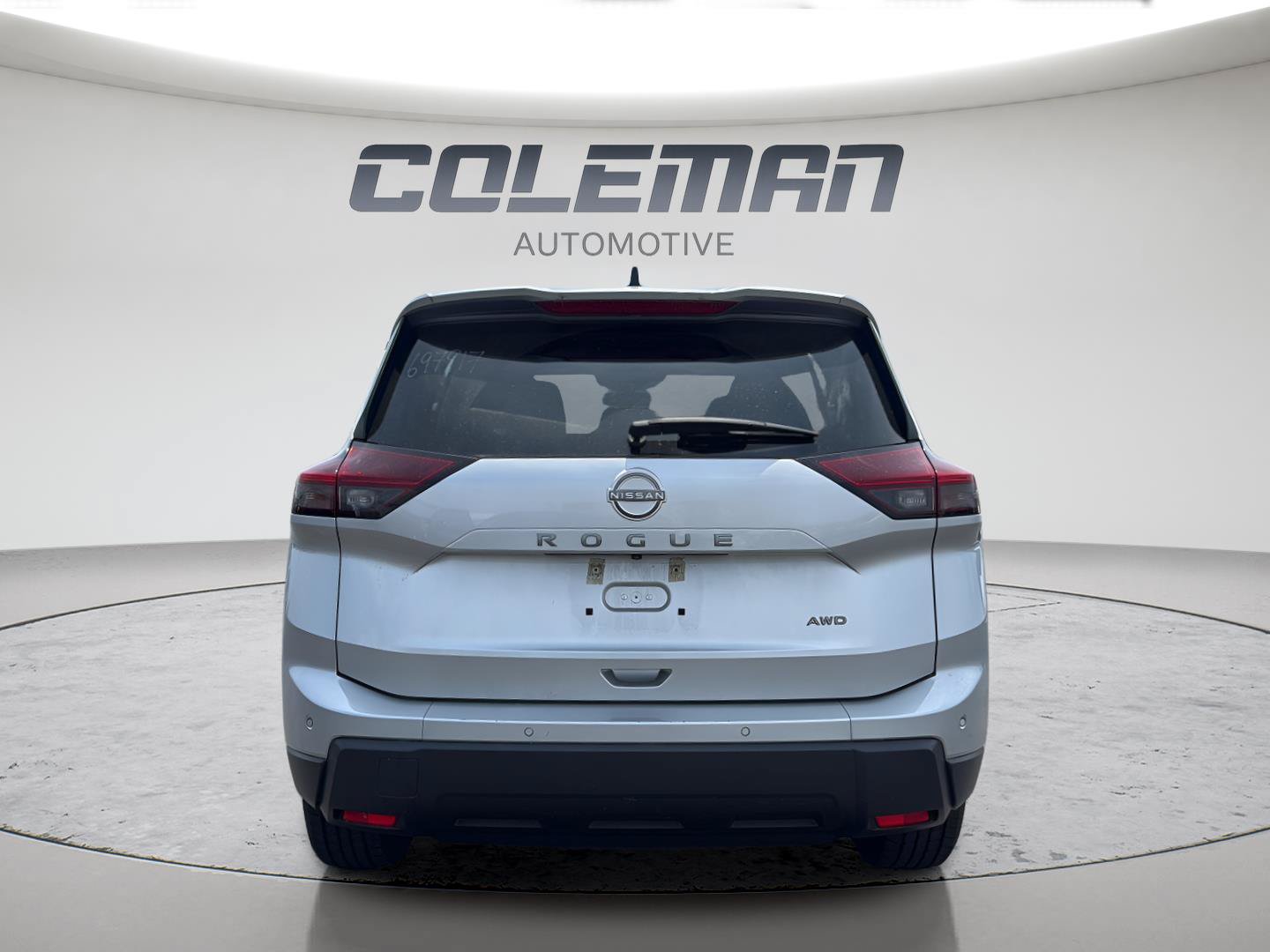 Used 2024 Nissan Rogue S AWD/4WD image 4