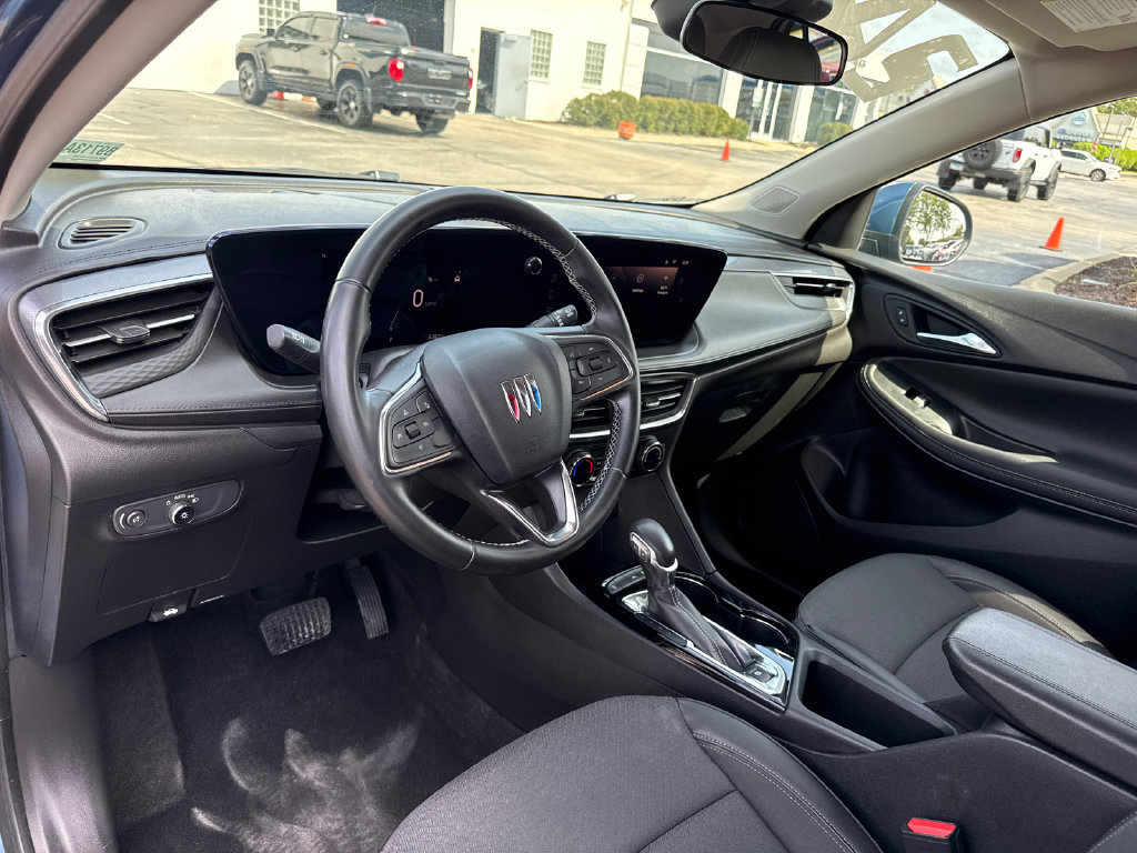 Certified 2024 Buick Encore GX Preferred FWD image 17
