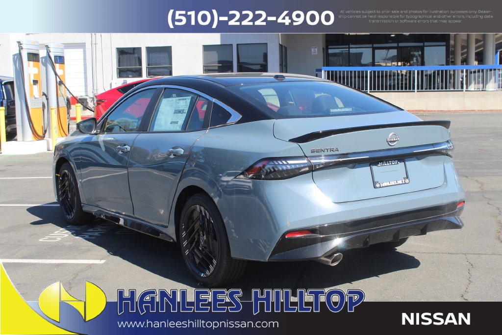 New 2027 Nissan Sentra SR w/ Floor Mat Package FWD image 9