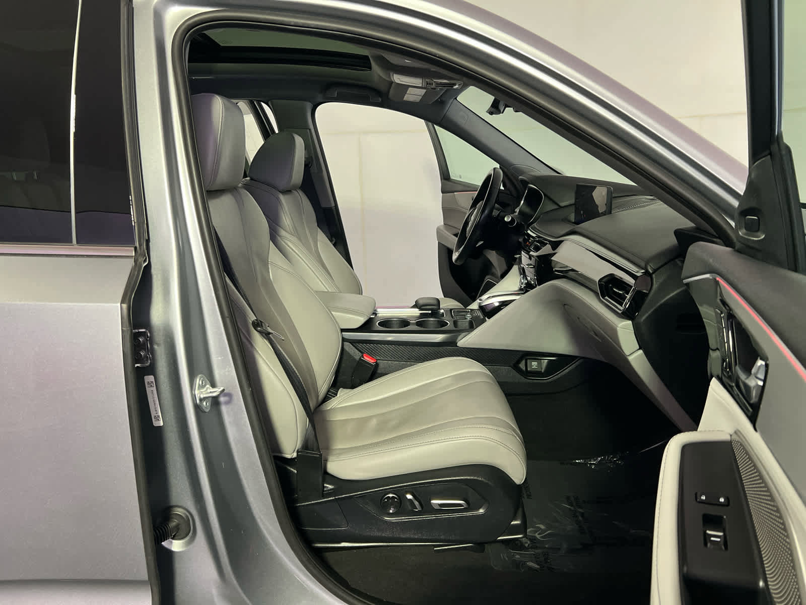 Certified 2023 Acura MDX SH-AWD w/ Technology Package image 27