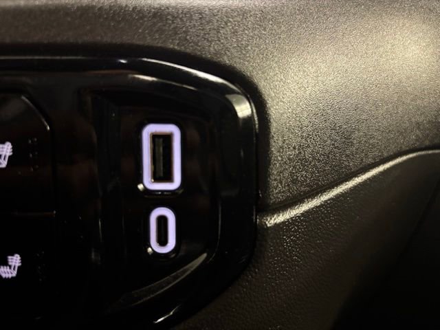 Used 2024 Chevrolet Silverado 1500 LT Trail Boss w/ Convenience Package II AWD/4WD image 32