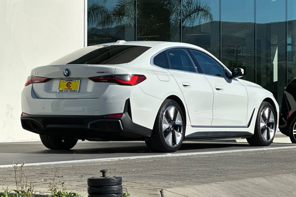 Used 2023 BMW i4 eDrive35 w/ Premium Package RWD image 3