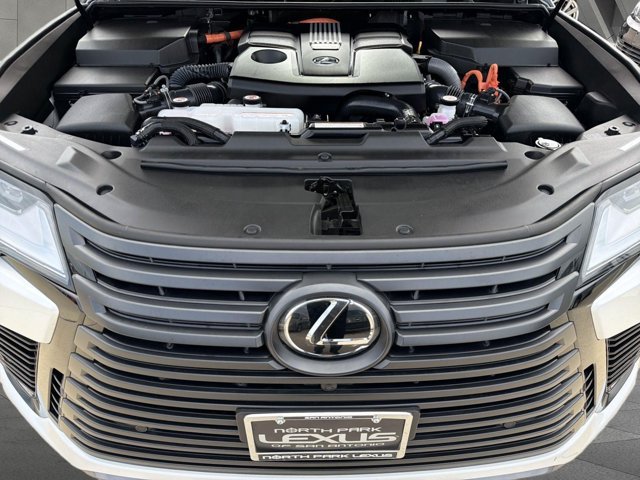 Certified 2025 Lexus LX 700h Luxury w/ Appearance Package AWD/4WD image 21