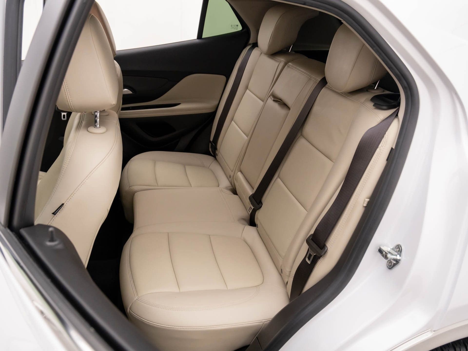 Used 2019 Buick Encore Essence image 16