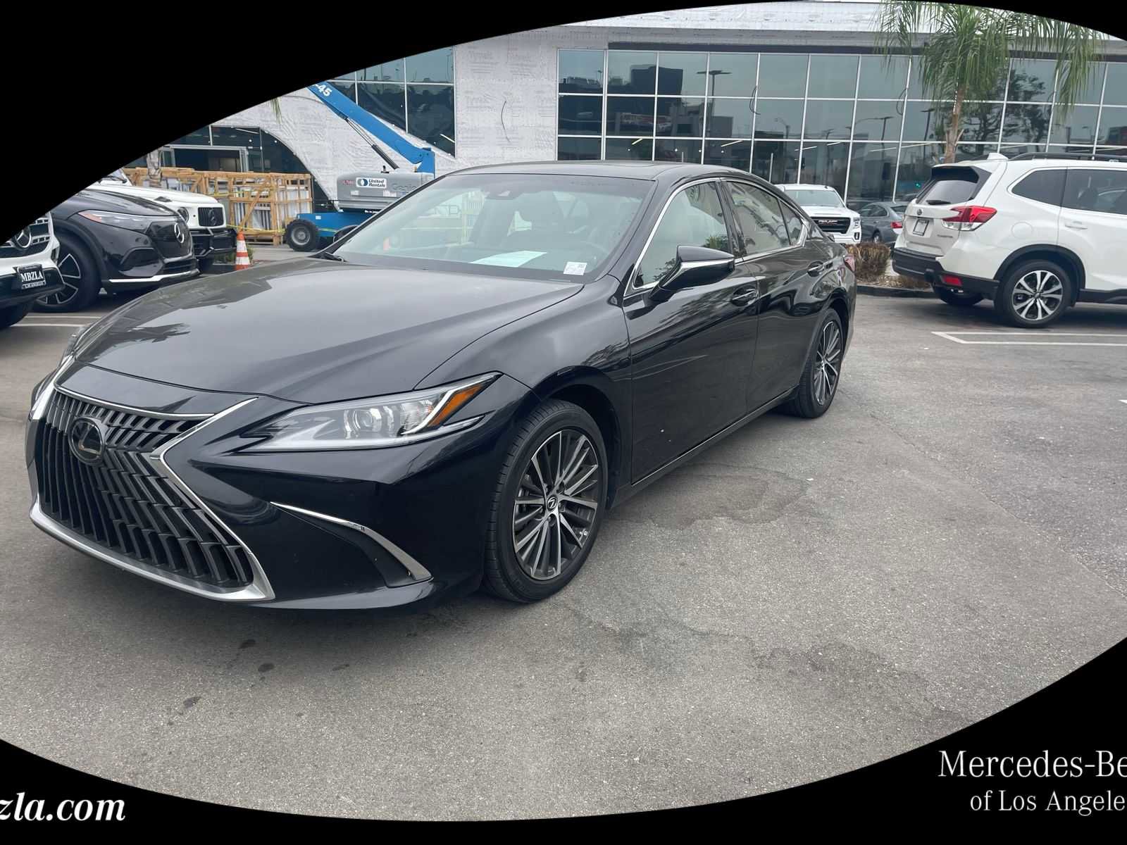 Used 2025 Lexus ES 300h w/ Premium Package FWD image 1