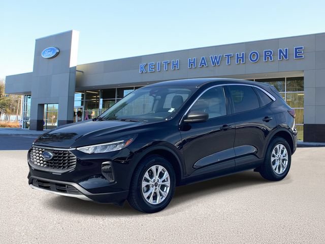 Used 2024 Ford Escape Active w/ Cold Weather Package FWD image 3