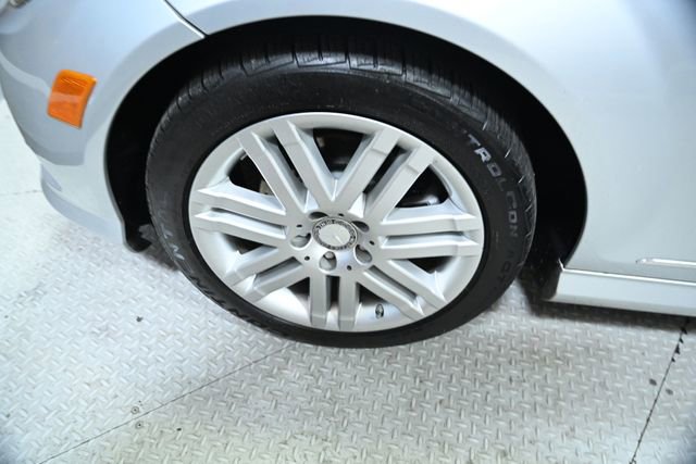 Used 2008 Mercedes-Benz C 300 Sedan image 17