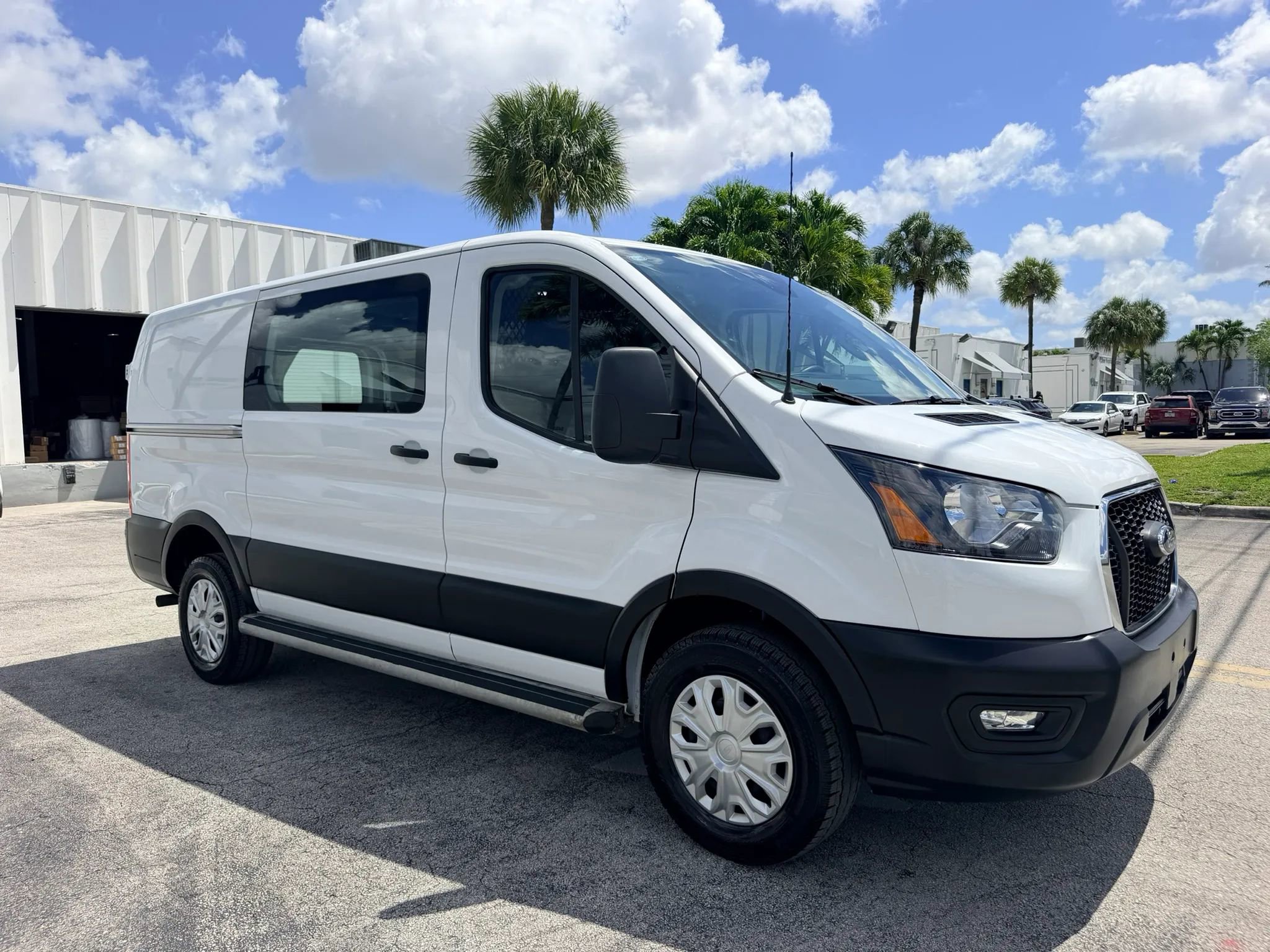 Used 2024 Ford Transit 250 Low Roof w/ Exterior Upgrade Package RWD image 1