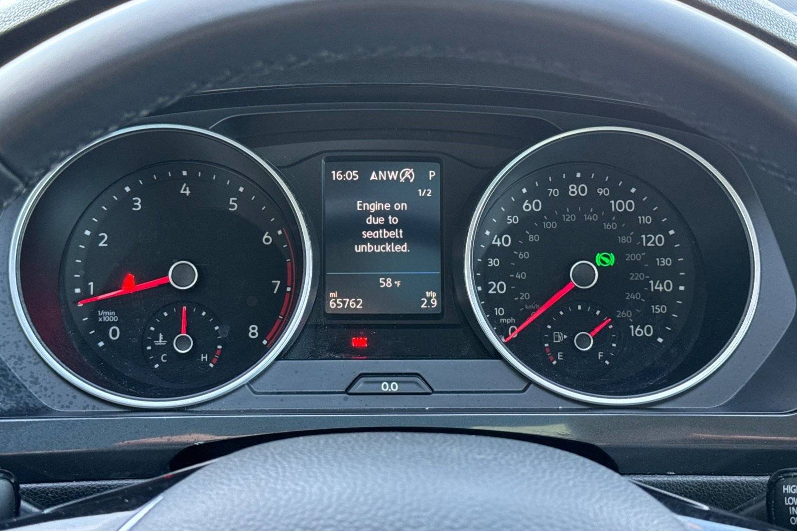 Used 2018 Volkswagen Tiguan SEL AWD/4WD image 22