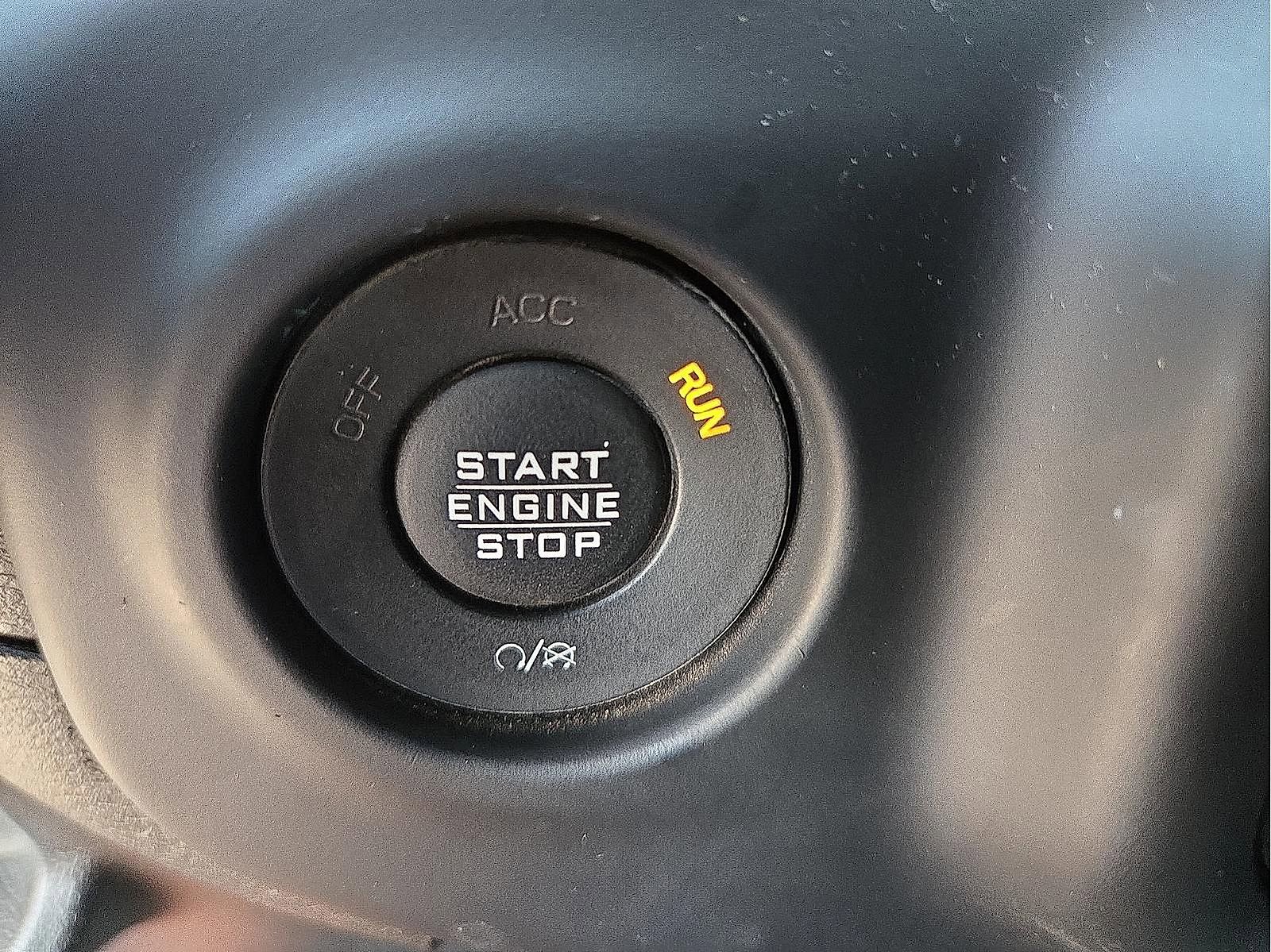 Used 2018 Jeep Wrangler Unlimited Rubicon w/ Dual Top Group image 16