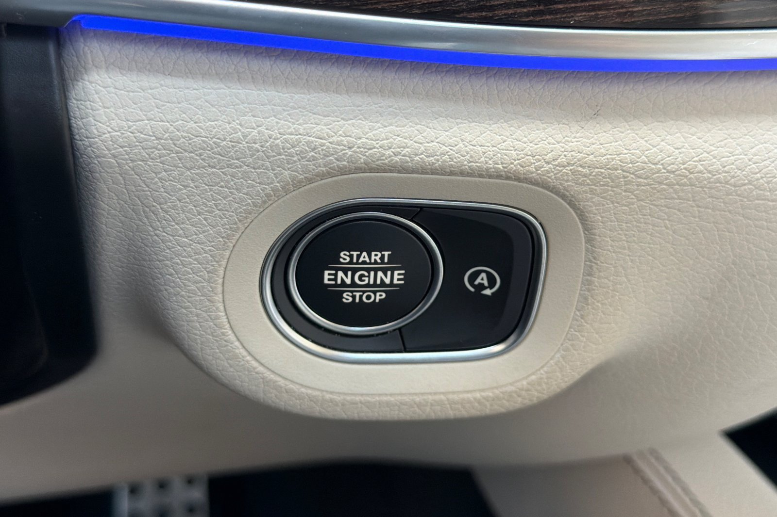 Used 2026 Mercedes-Benz GLS 450 4MATIC image 23