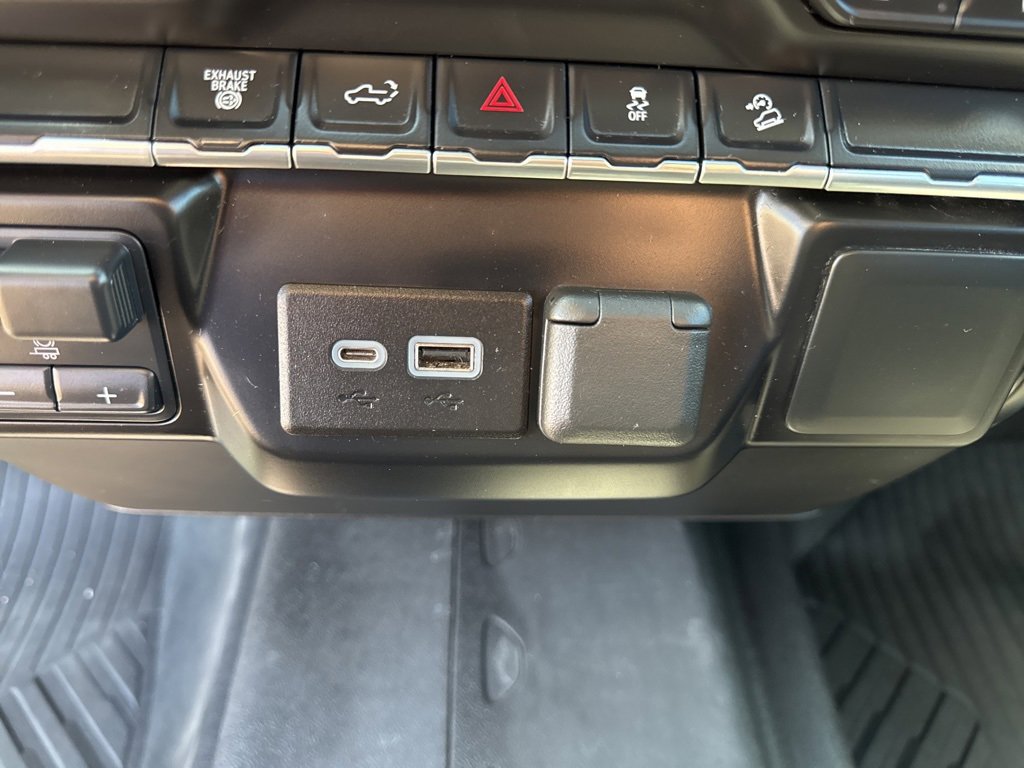 Used 2023 Chevrolet Silverado 2500 LT w/ Convenience Package image 43