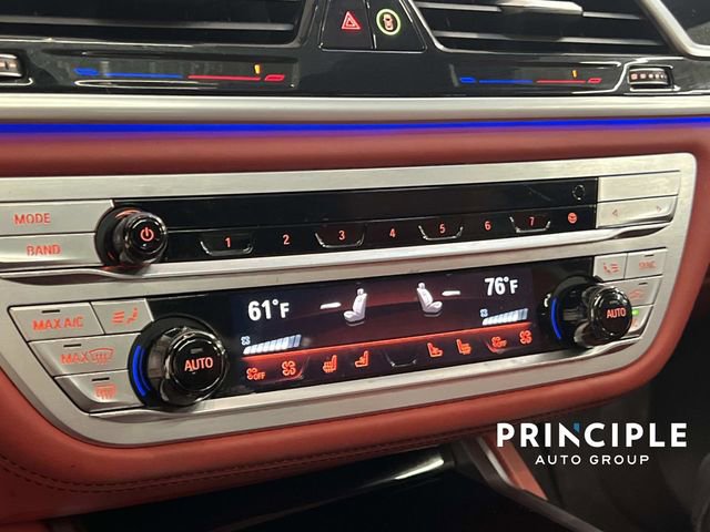 Used 2021 BMW M760i xDrive image 24