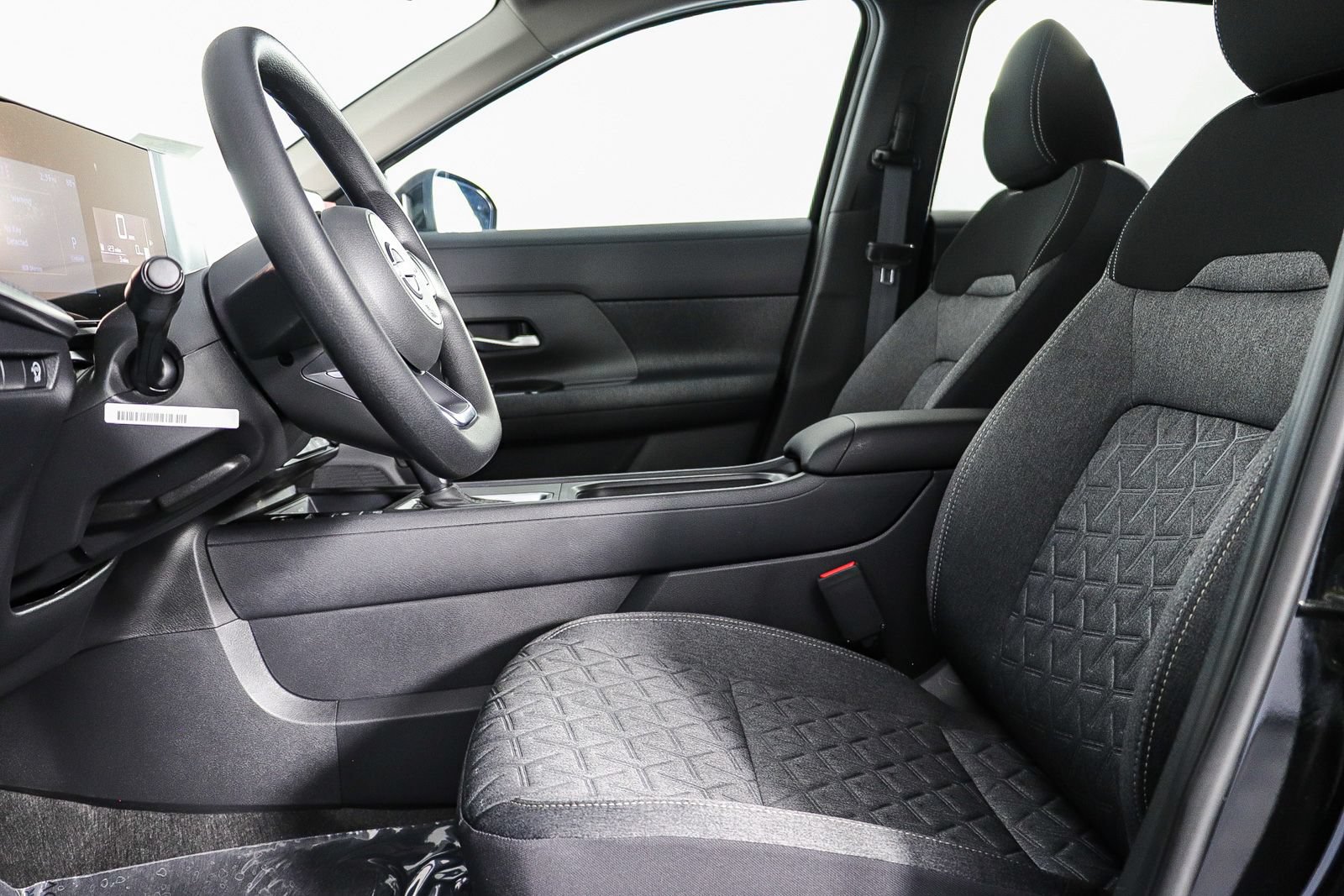 New 2026 Nissan Kicks SV w/ SV Premium Package FWD image 19