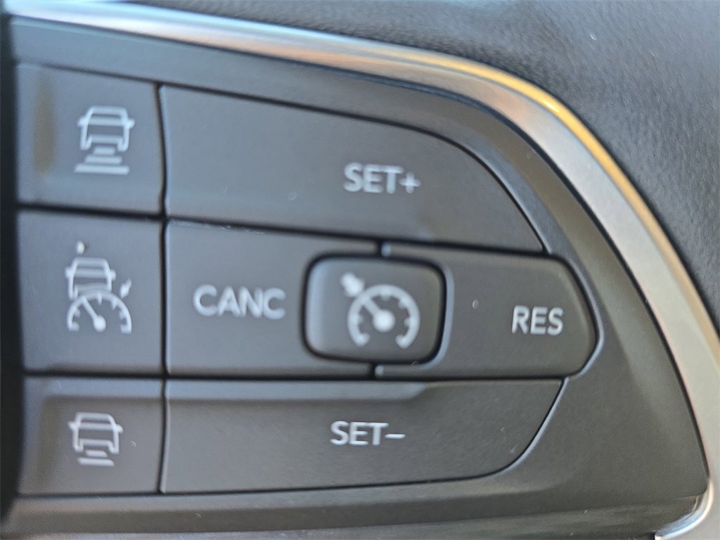 New 2025 Jeep Grand Cherokee L Altitude image 19