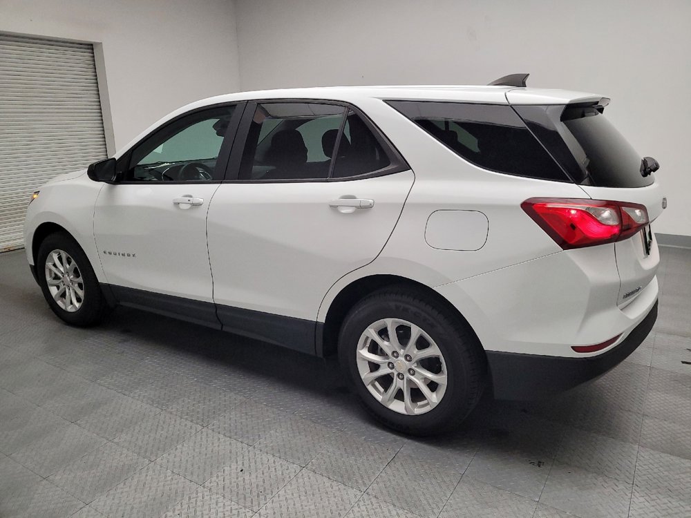 Used 2020 Chevrolet Equinox LS w/ LS Convenience Package image 3
