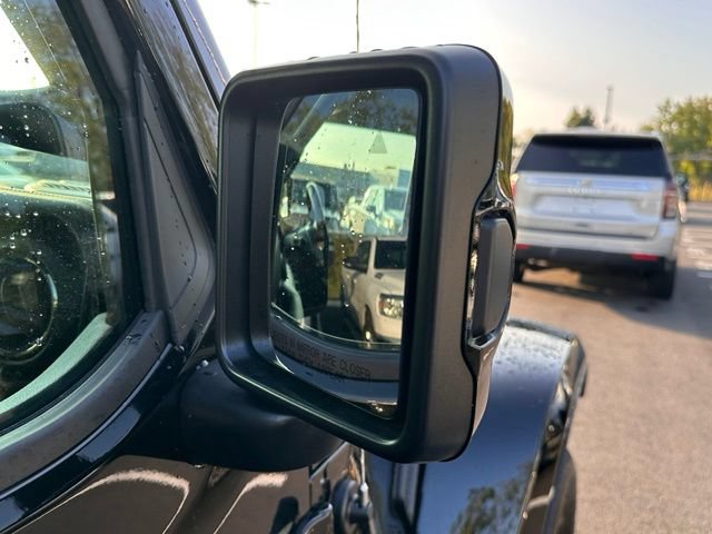 Used 2021 Jeep Wrangler Unlimited Sahara AWD/4WD image 14