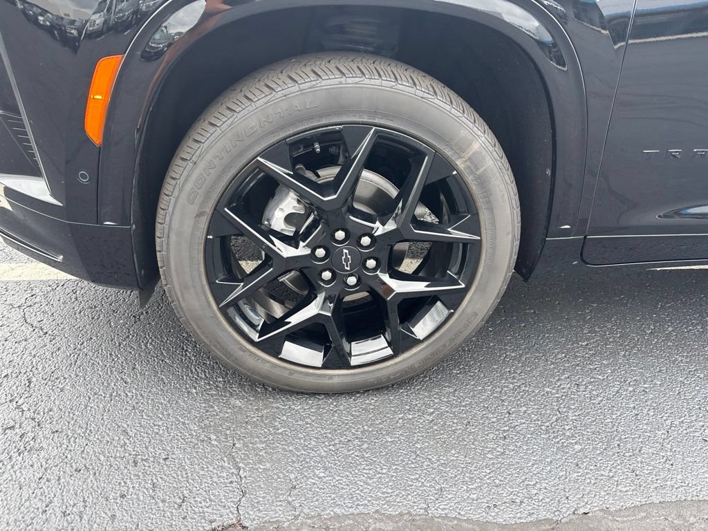 Used 2026 Chevrolet Traverse RS AWD/4WD image 9