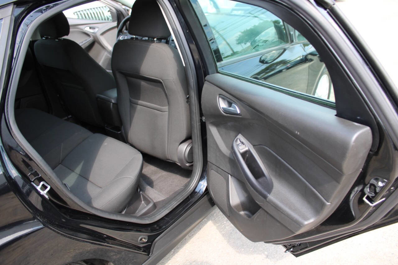 Used 2016 Ford Focus SE image 29