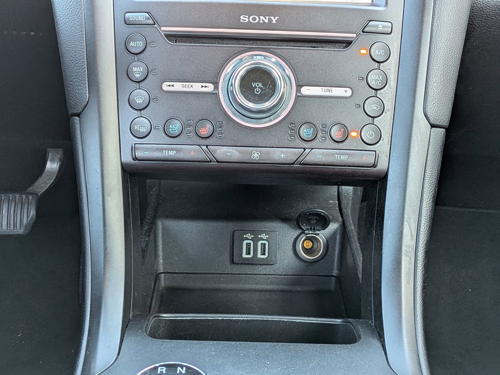 Used 2019 Ford Fusion Energi Titanium image 19