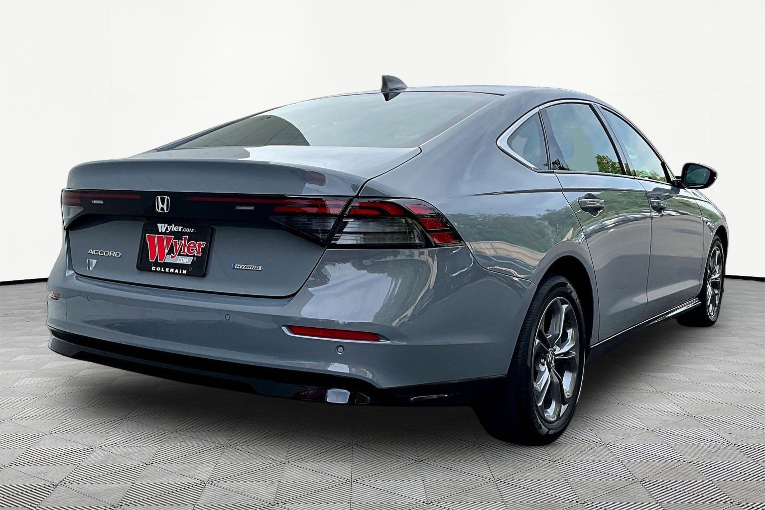 Used 2023 Honda Accord EX-L image 6