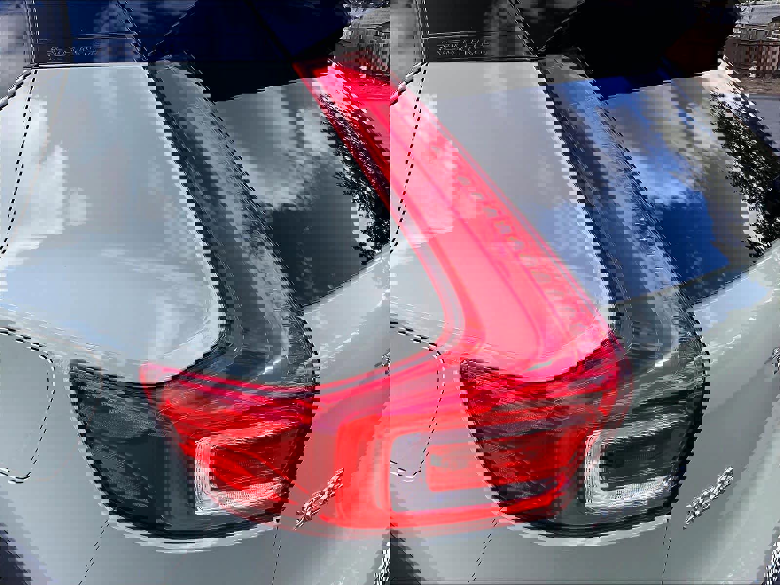 Used 2023 Volvo XC40 Recharge Plus w/ Protection Package Premier image 32