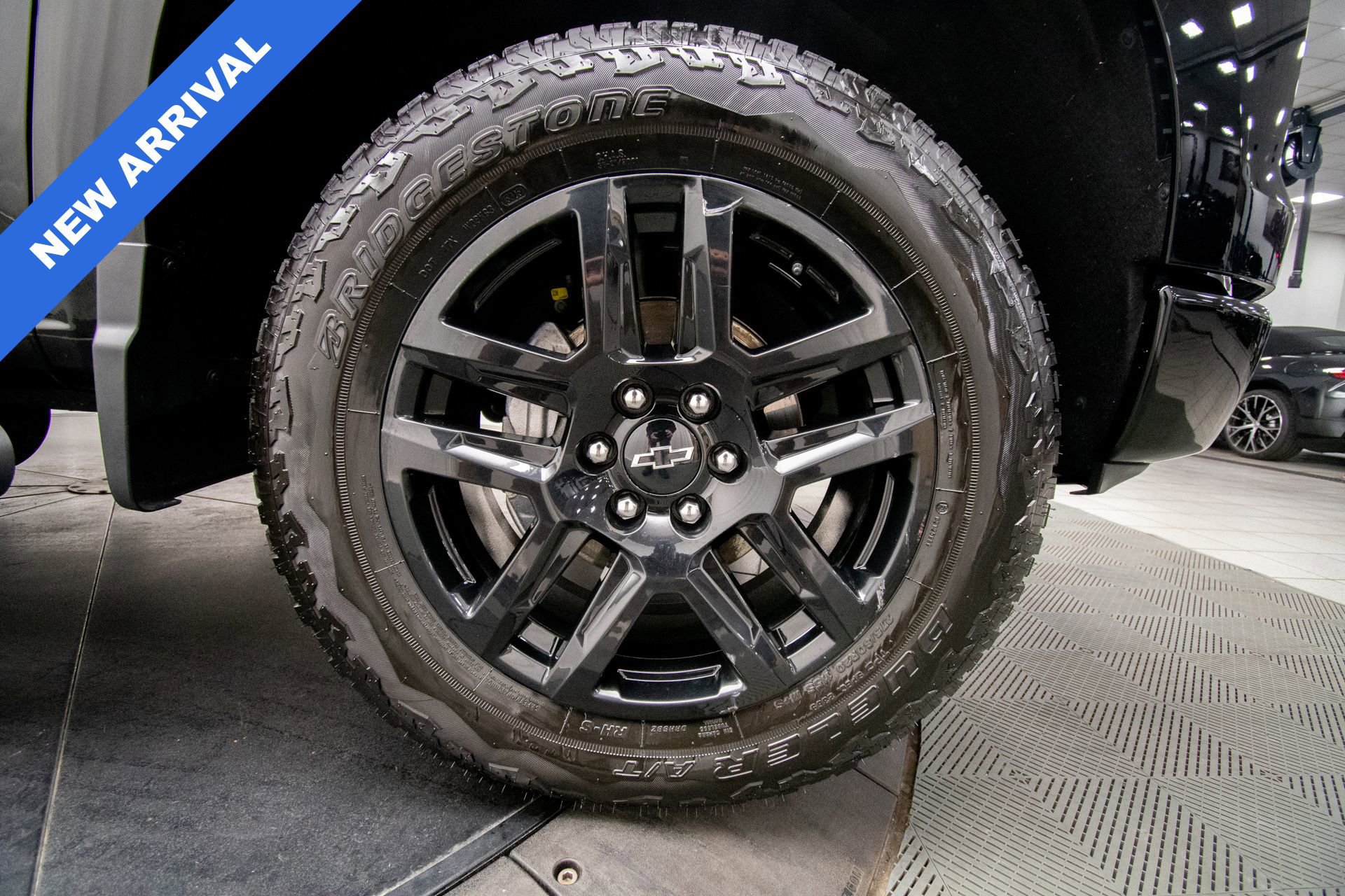 Used 2025 Chevrolet Silverado 1500 LT Trail Boss w/ Convenience Package II AWD/4WD image 35