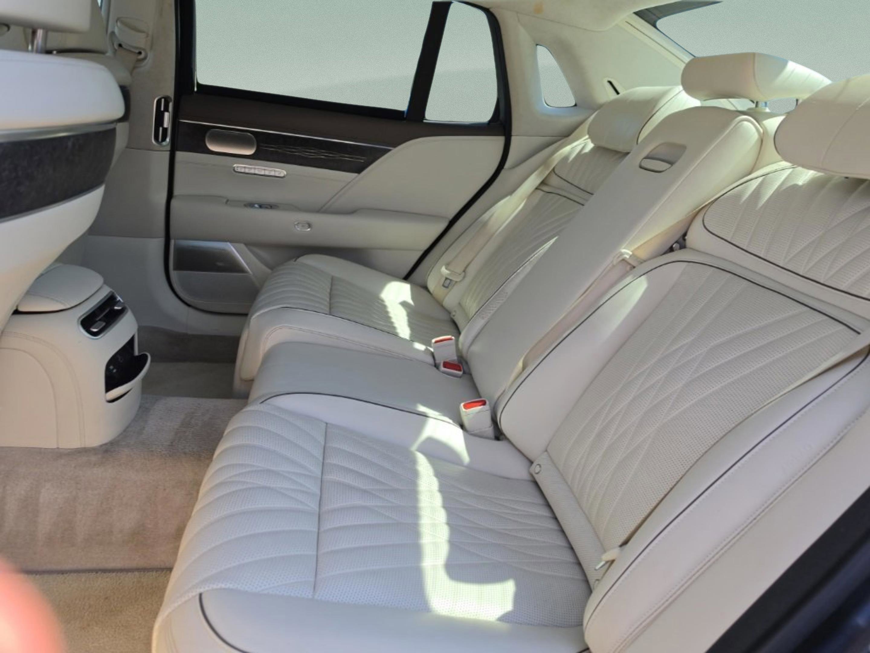 Used 2023 Genesis G90 3.5T image 28