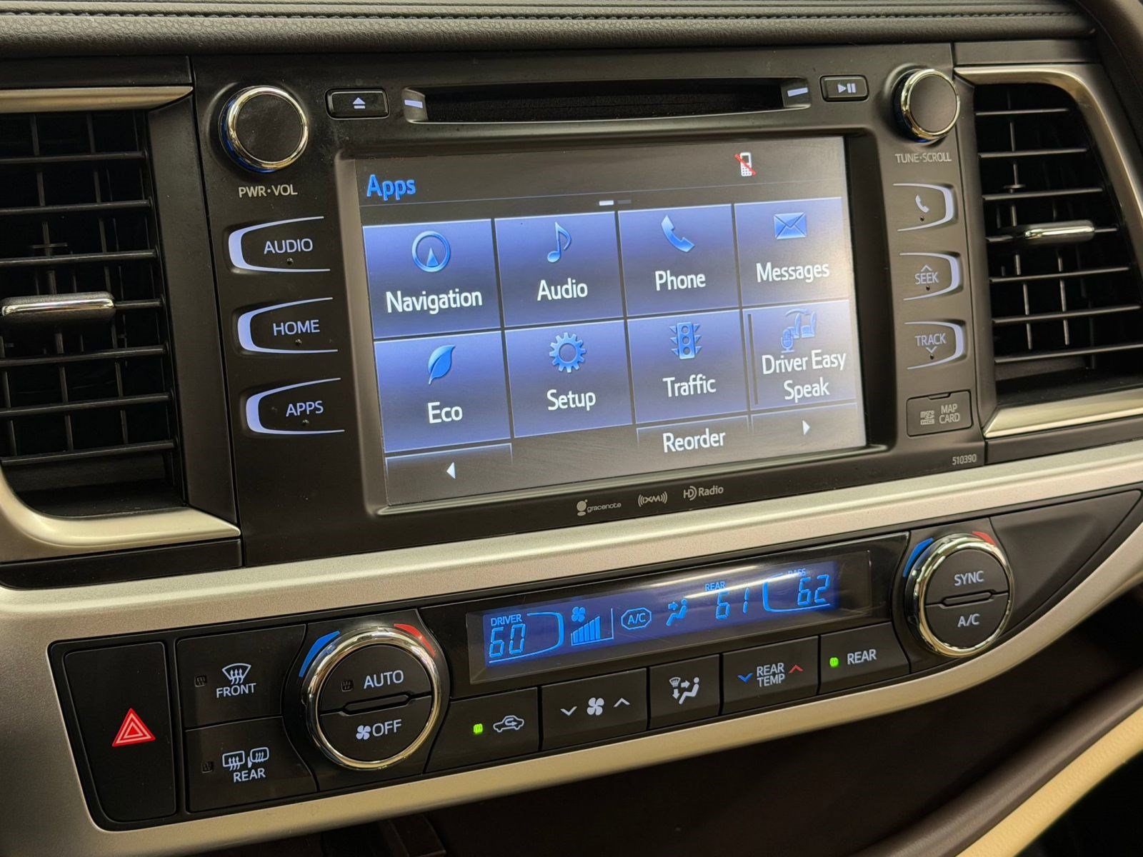 Used 2019 Toyota Highlander XLE AWD/4WD image 20