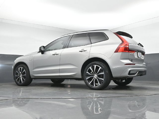 Used 2023 Volvo XC60 T8 Plus w/ Protection Package Premier AWD/4WD image 39
