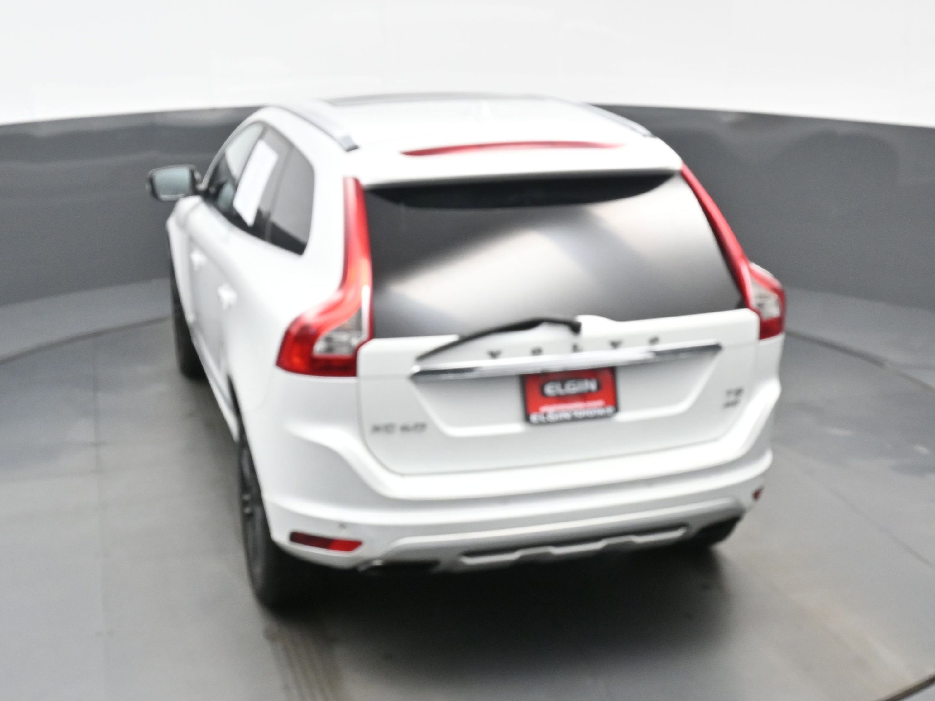 Used 2017 Volvo XC60 T5 Dynamic w/ Preferred Option Package image 39