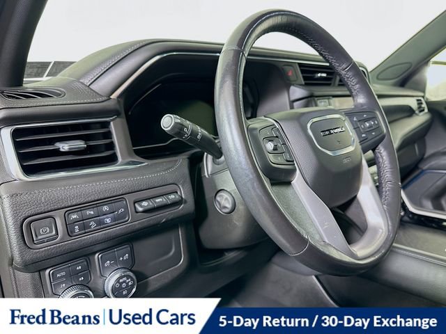 Used 2022 GMC Yukon XL Denali image 11