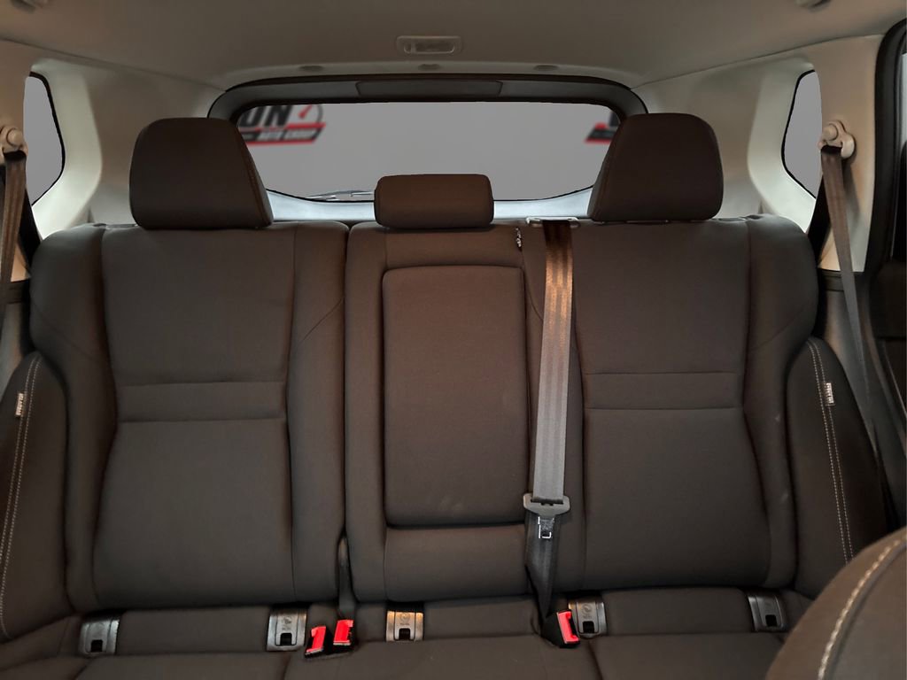 Certified 2025 Nissan Rogue S image 18