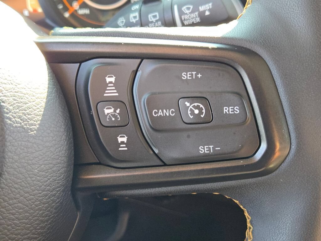 Used 2024 Jeep Wrangler Unlimited Sport AWD/4WD image 33