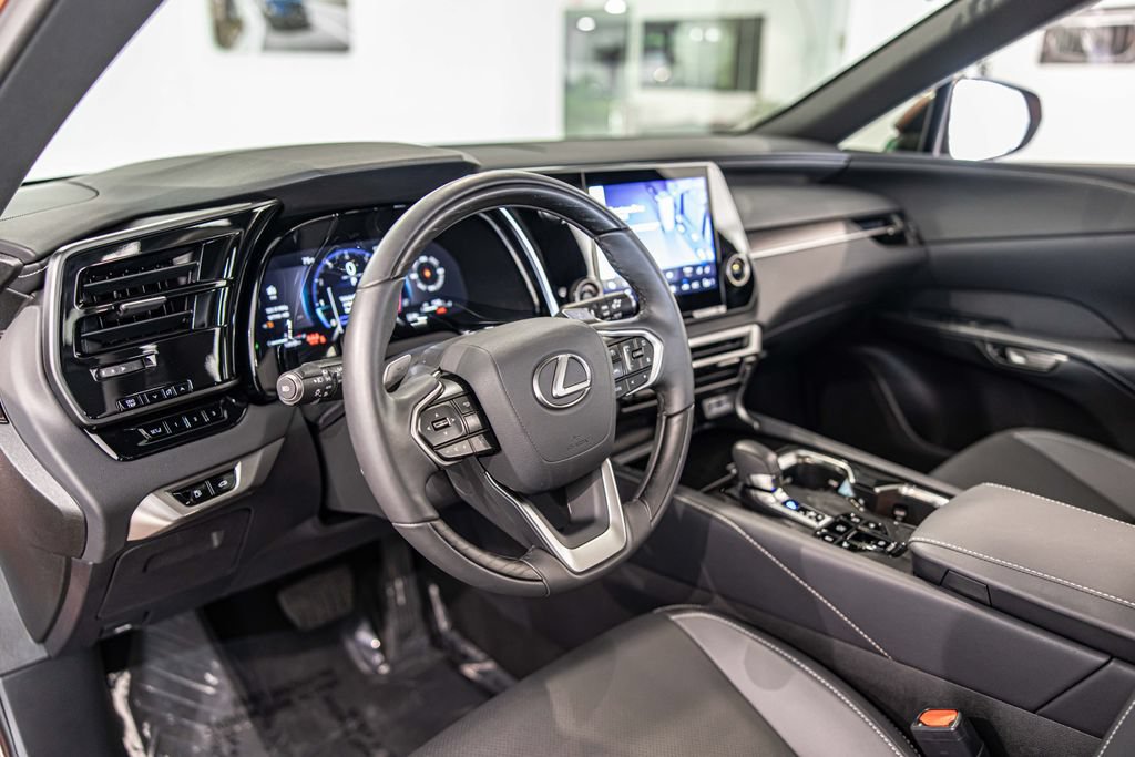 Used 2025 Lexus RX 350 Premium w/ Accessory Package (P1) AWD/4WD image 20
