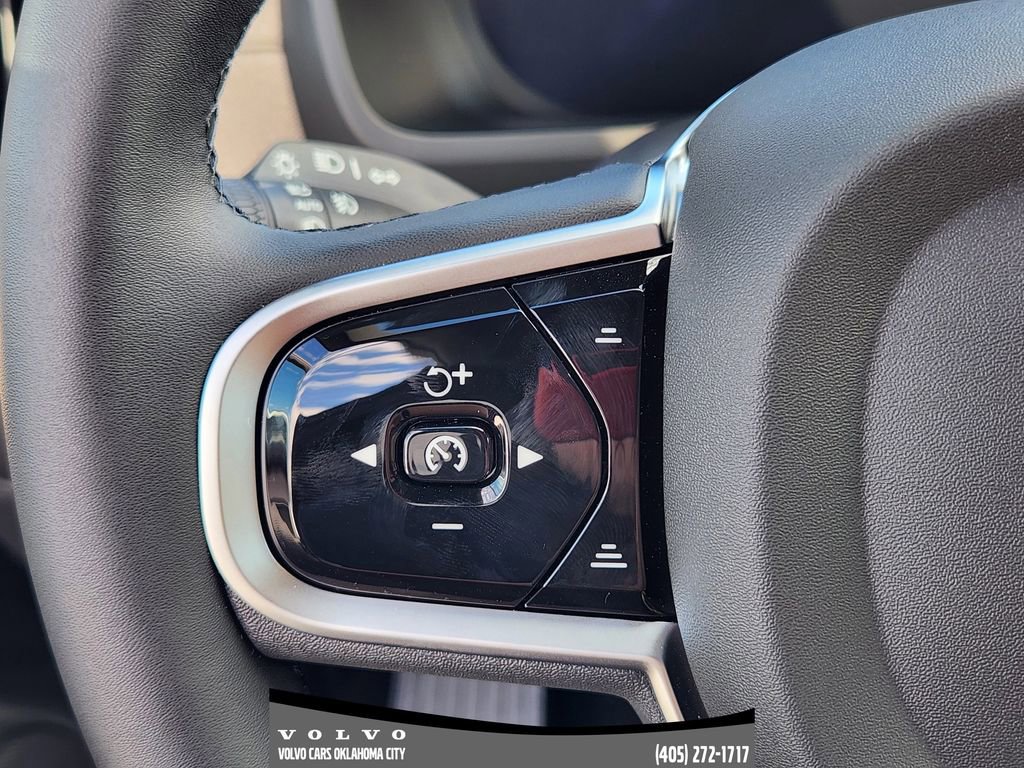 New 2026 Volvo XC90 B6 Plus w/ Protection Package Premier image 27