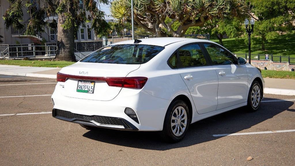 Used 2024 Kia Forte LX image 5