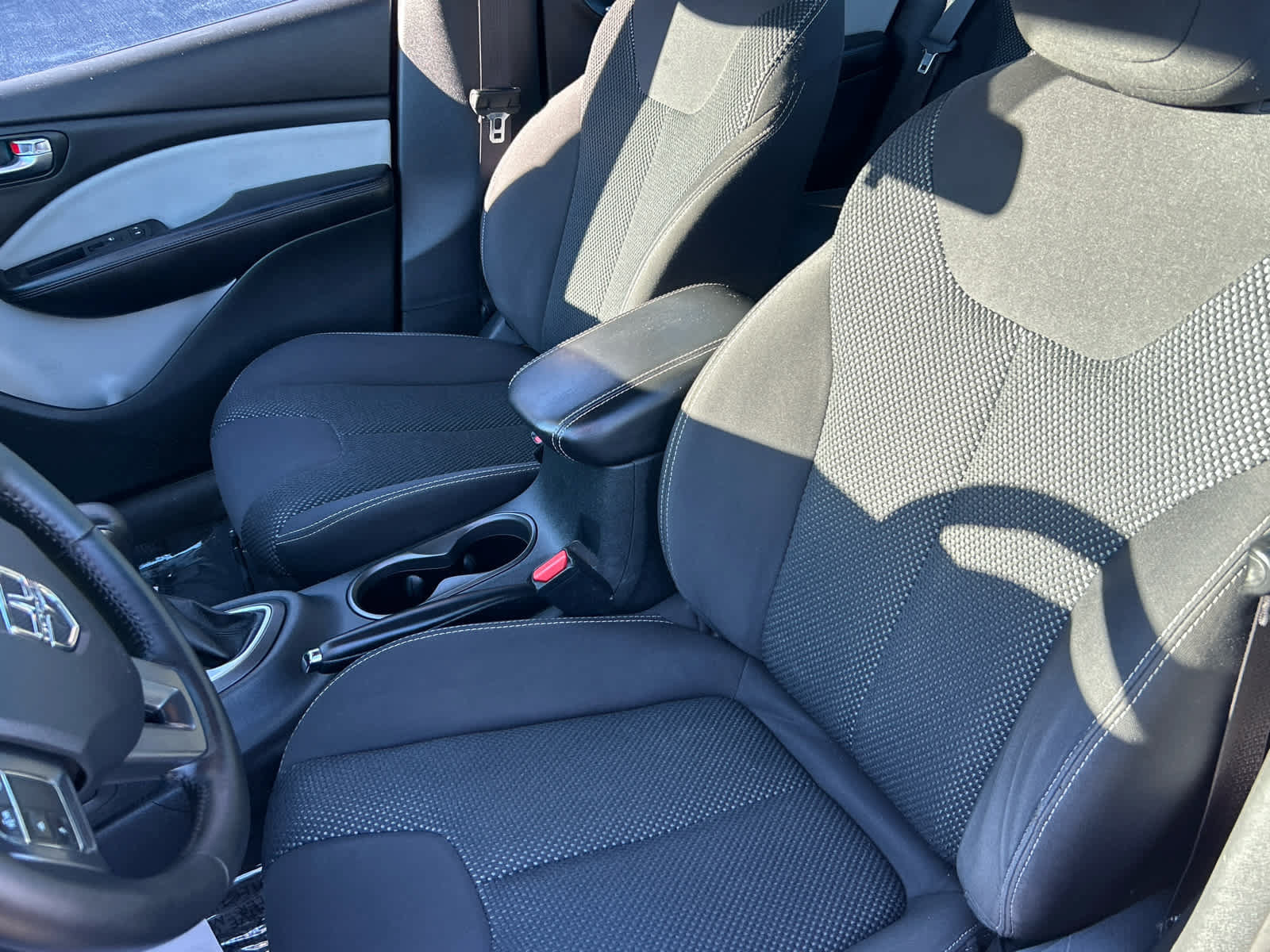 Used 2016 Dodge Dart SXT w/ Rallye Appearance Group FWD image 12