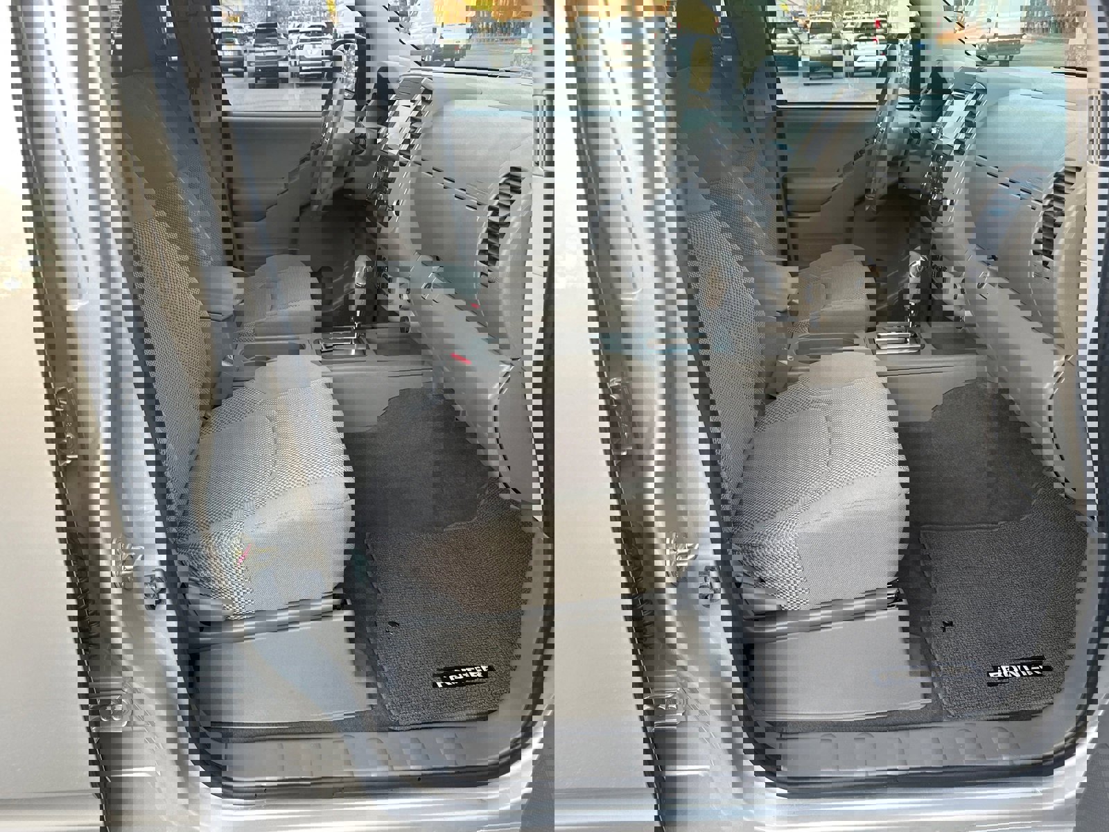 Used 2019 Nissan Frontier SV w/ Value Truck Package image 13