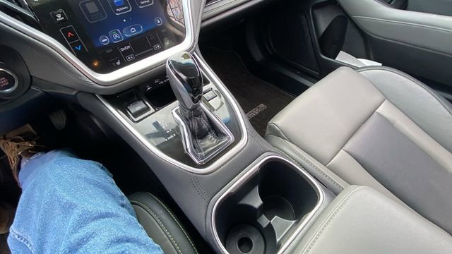 Used 2020 Subaru Outback Onyx Edition XT AWD/4WD image 29