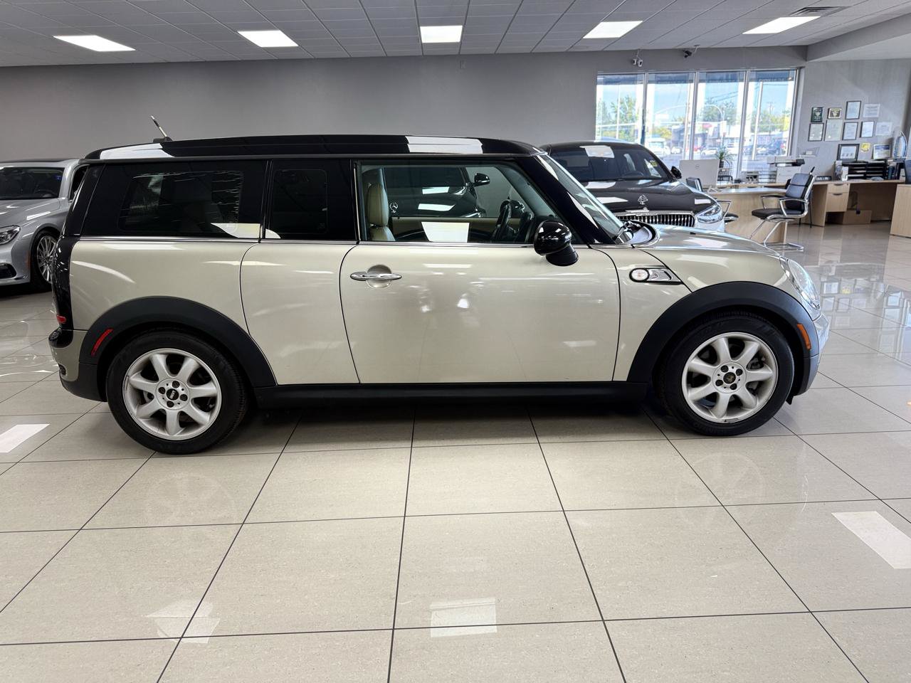 Used 2008 MINI Cooper Clubman S FWD image 3
