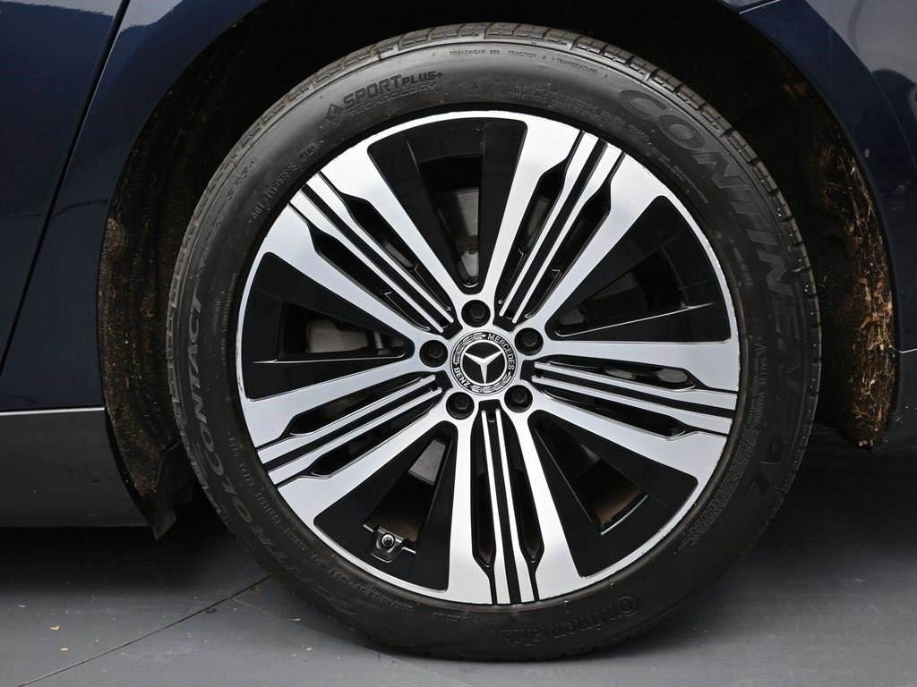 Used 2022 Mercedes-Benz EQS 450+ Sedan image 13