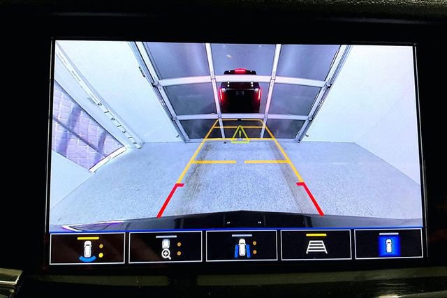 Used 2023 Cadillac XT6 Sport w/ Technology Package image 14