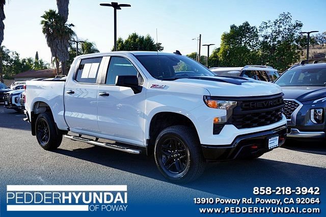 Used 2024 Chevrolet Silverado 1500 Custom Trail Boss AWD/4WD image 1