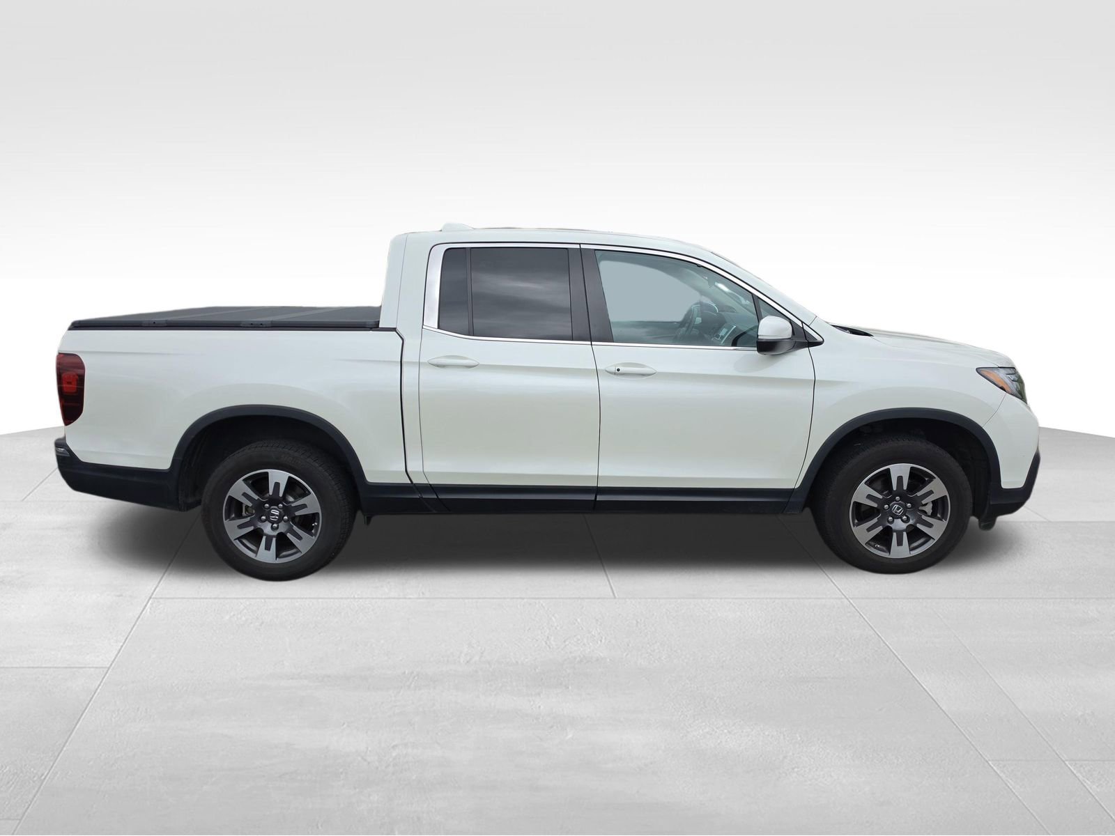 Used 2017 Honda Ridgeline RTL image 6