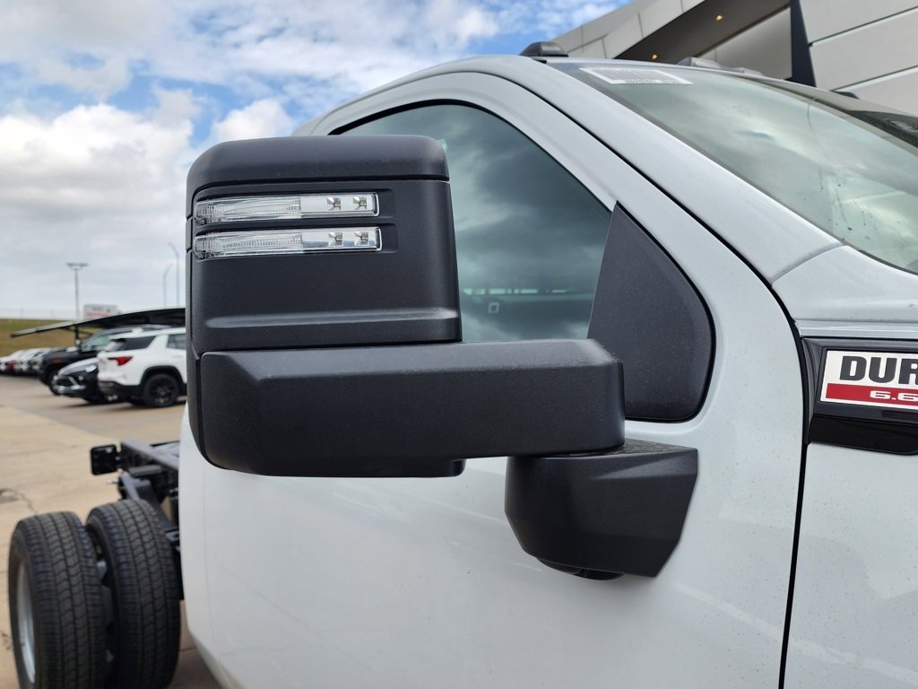 New 2026 GMC Sierra 3500 Pro w/ Convenience Package image 15