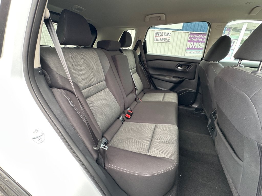 Used 2024 Nissan Rogue SV AWD/4WD image 23