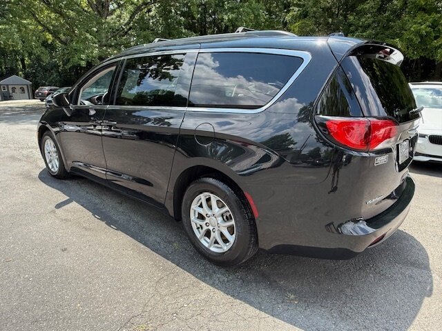 Used 2020 Chrysler Voyager Lxi image 6