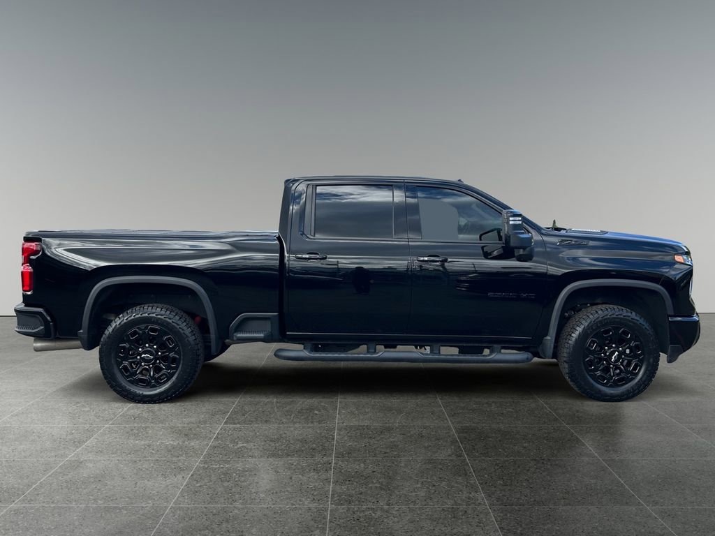 Used 2024 Chevrolet Silverado 2500 LTZ w/ LTZ Plus Package image 8